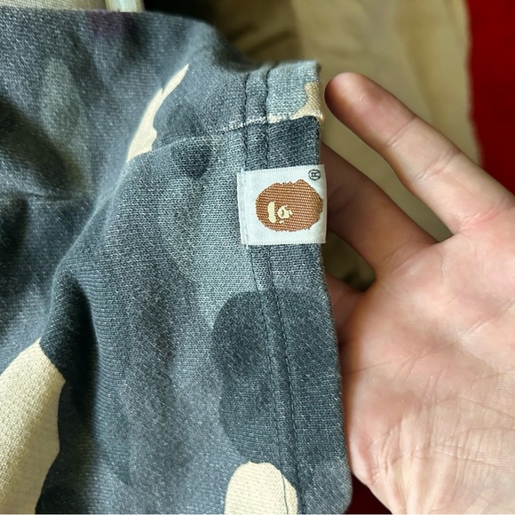 BAPE GLOW-IN-DARK SHORTS - Picture 3 of 4